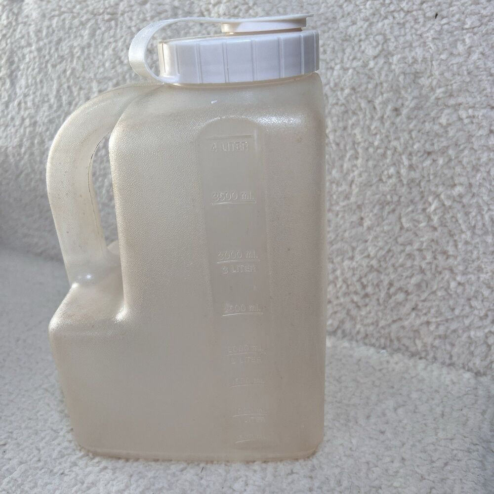 Vintage Rubbermaid Servin Saver 4 Quart Handled Drink Container Pitcher 0231